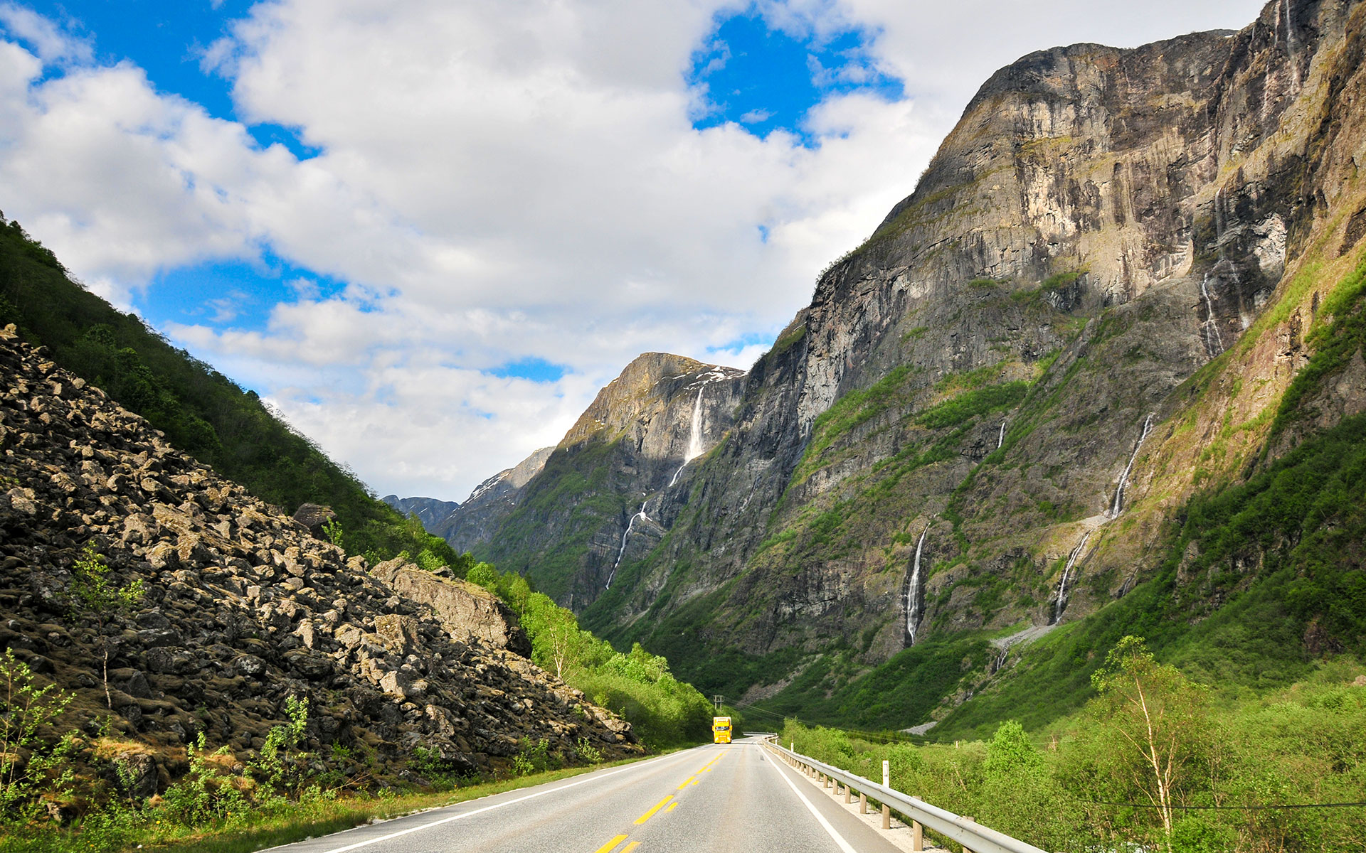 2012.05_E16_Vestland_Norway_07