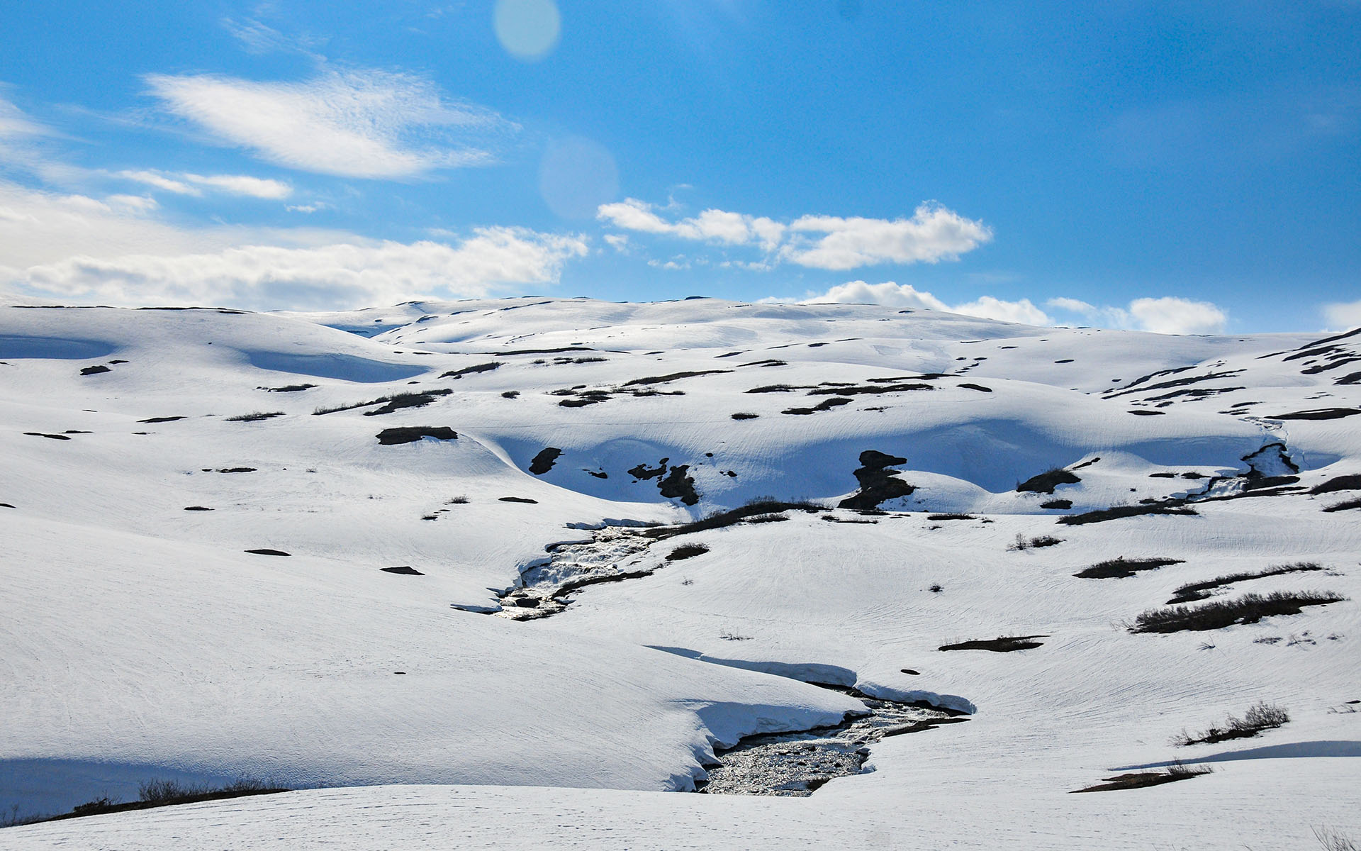 2012.05_Myrkdalselvi_Vestland_Norway_01