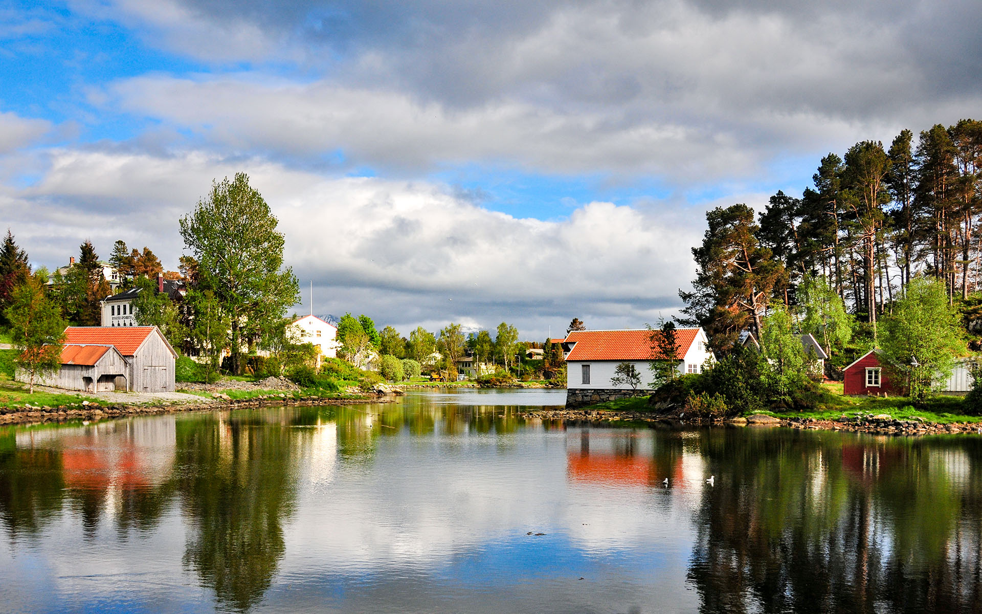 2012.05_Sunnmore-Museum_Alesund_More-og-Romsdal_Norway_01