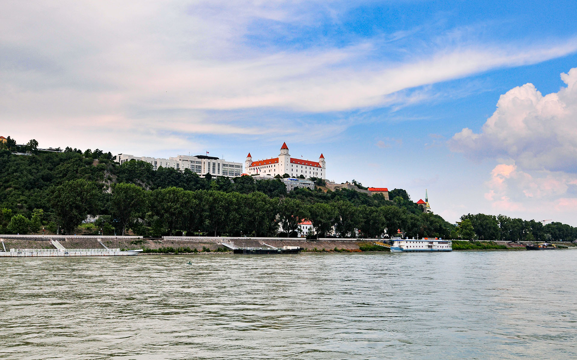 2012.07_Danube_Bratislava_Bratislava-Region_Slovakia_03