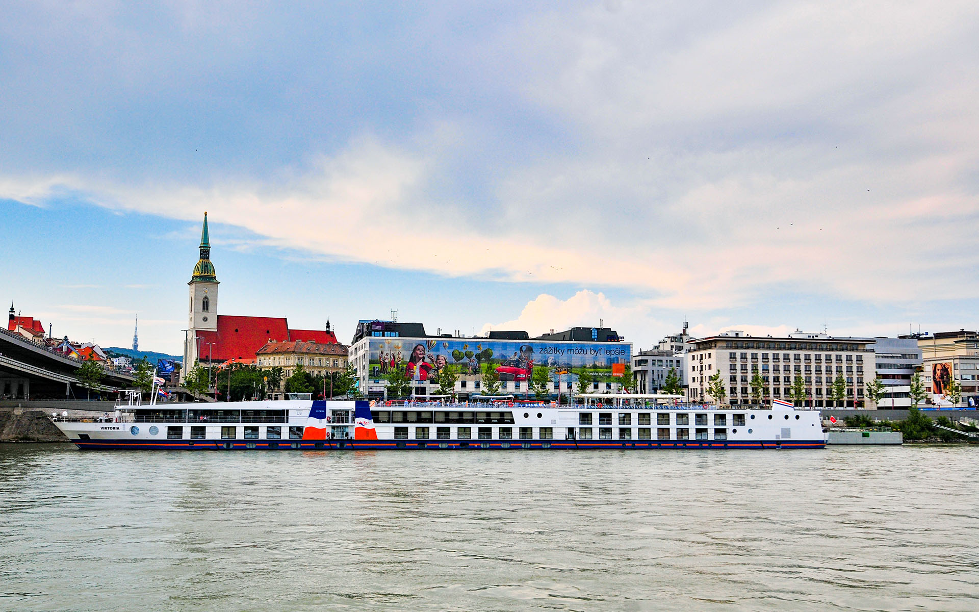 2012.07_Danube_Bratislava_Bratislava-Region_Slovakia_06