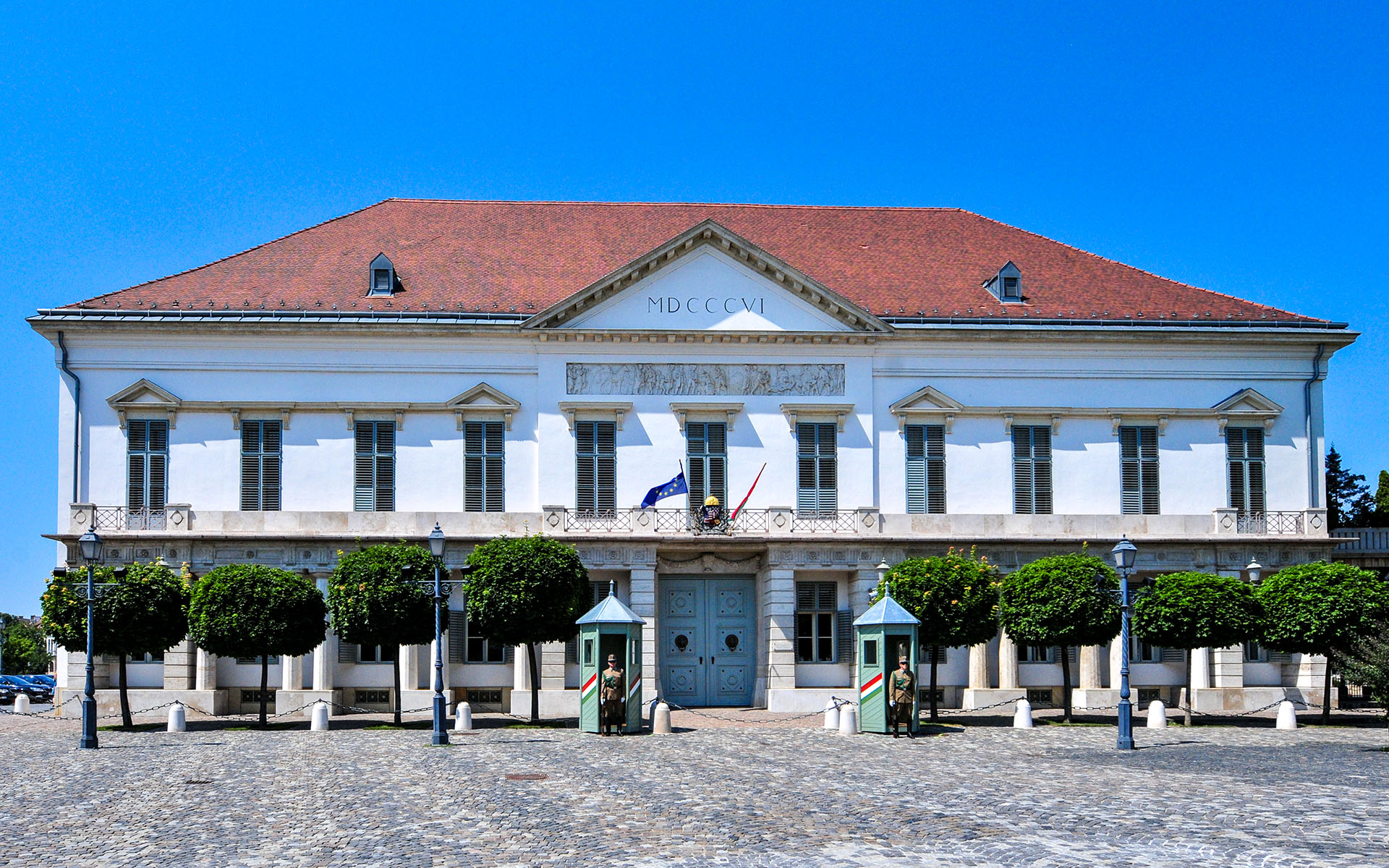 2012.07_Sandor-Palace_Budapest_Central-Hungary_Hungary_01