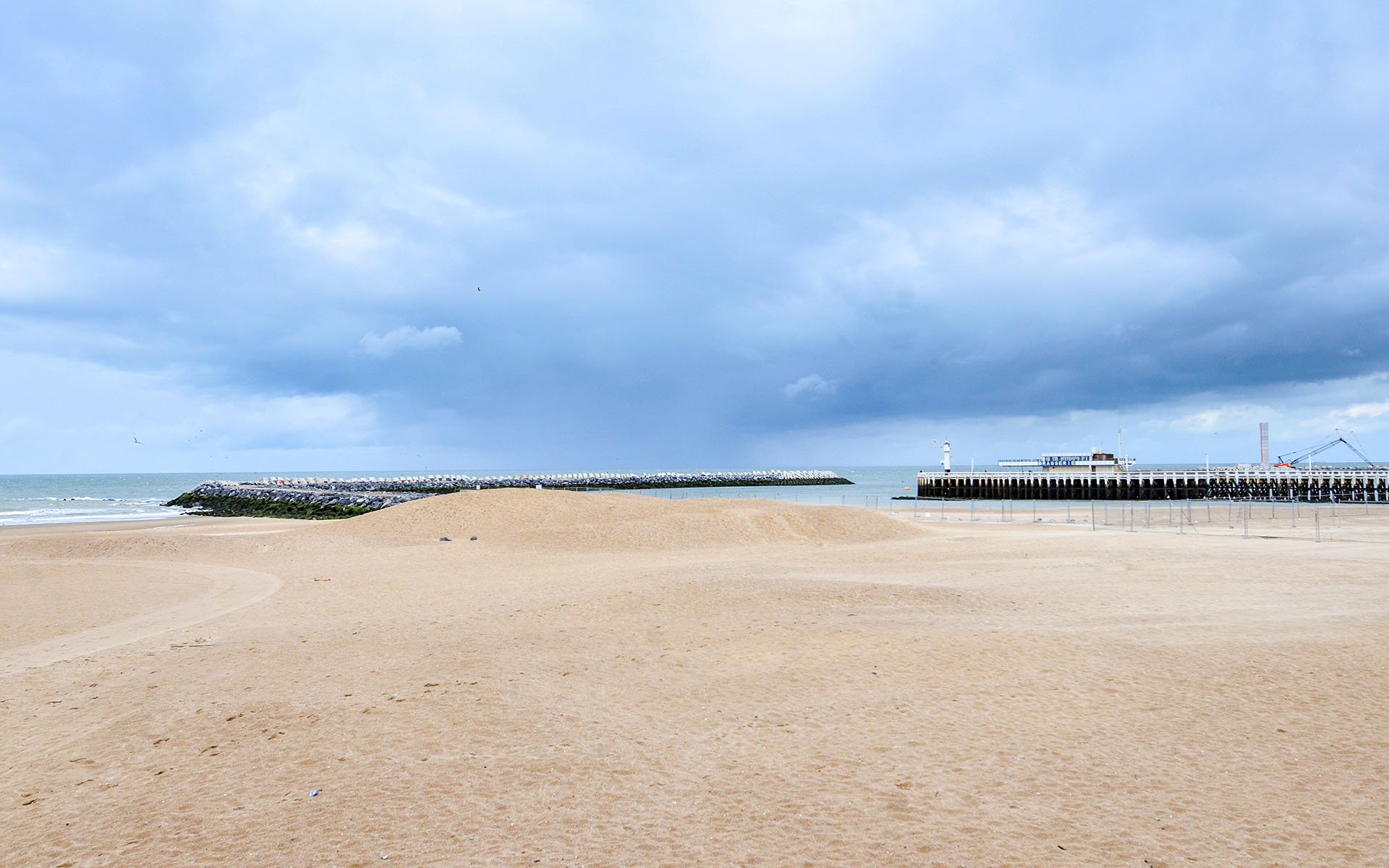 2012.08_Ostend-Beach_Ostend_West-Flanders-Province_Belgium_09