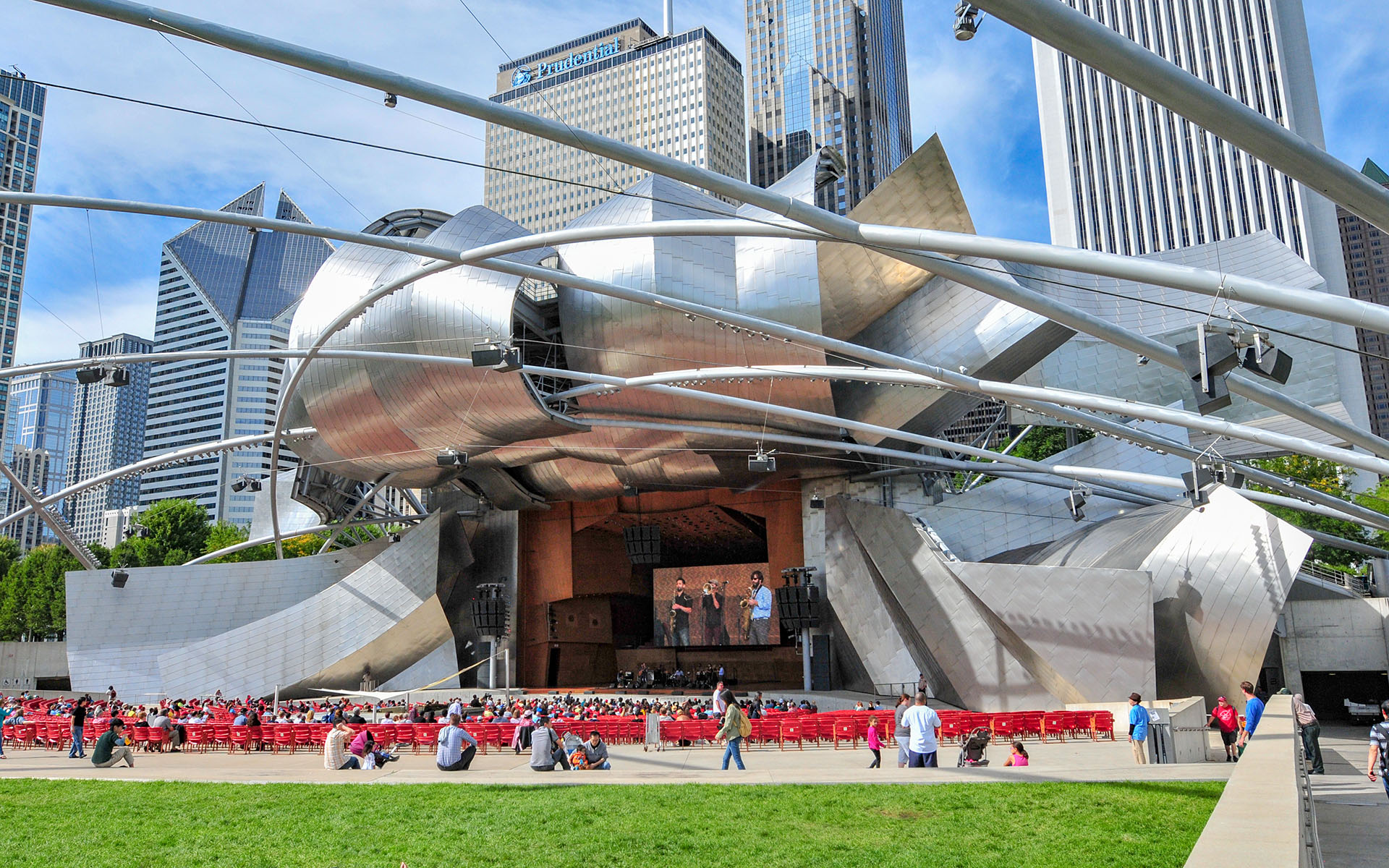 2013.09_Jay-Pritzker-Pavilion_Millennium-Park_Chicago_Illinois_USA_05