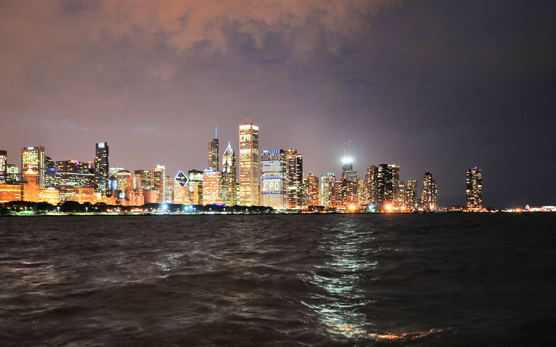 2013.09_Night-Scene_Skyline_Shedd-Aquarium_Chicago_Illinois_USA_06