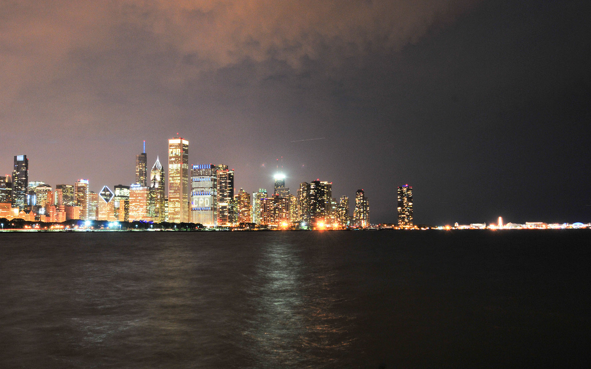 2013.09_Night-Scene_Skyline_Shedd-Aquarium_Chicago_Illinois_USA_07