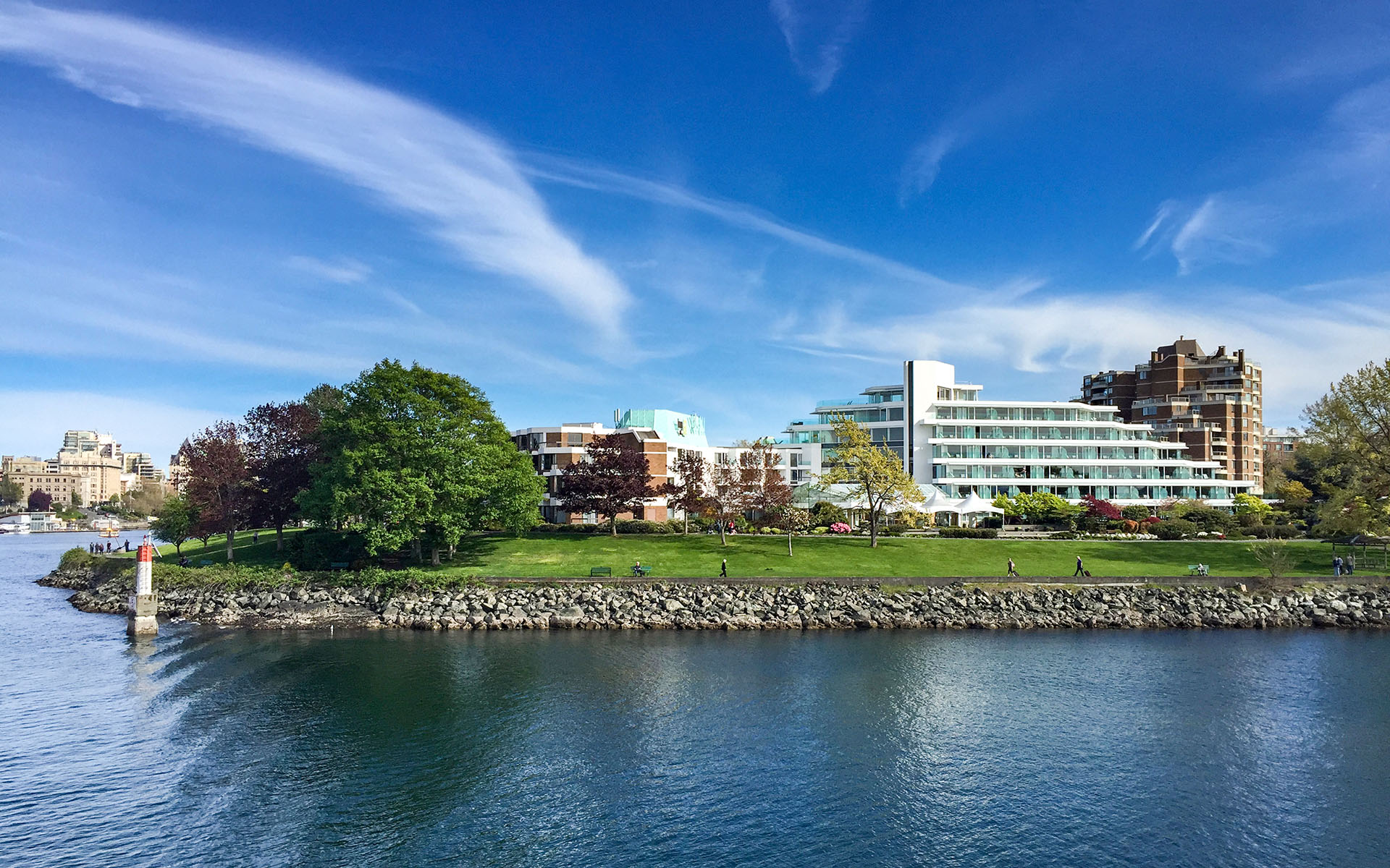 2016.04_Victoria-Harbor_Victoria_British-Columbia_Canada_06