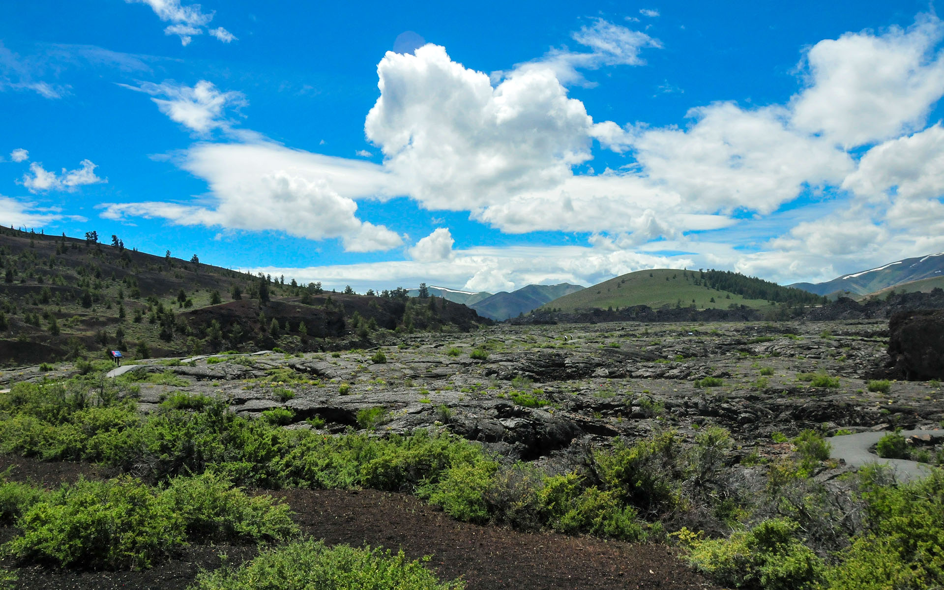2017.06_North-Crater-Flow_Craters-of-the-Moon-National-Monument-Preserve_Idaho_USA_02