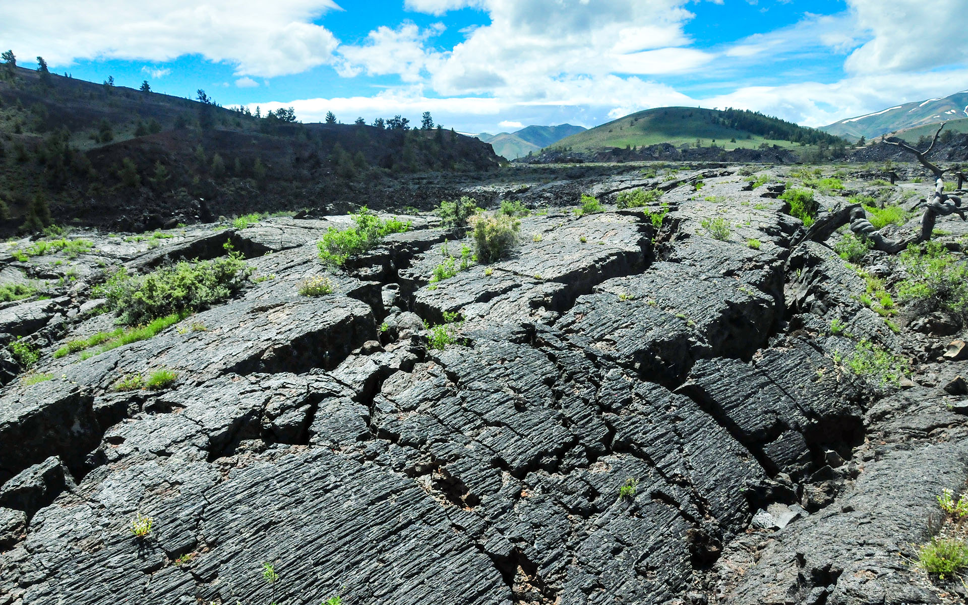 2017.06_North-Crater-Flow_Craters-of-the-Moon-National-Monument-Preserve_Idaho_USA_03