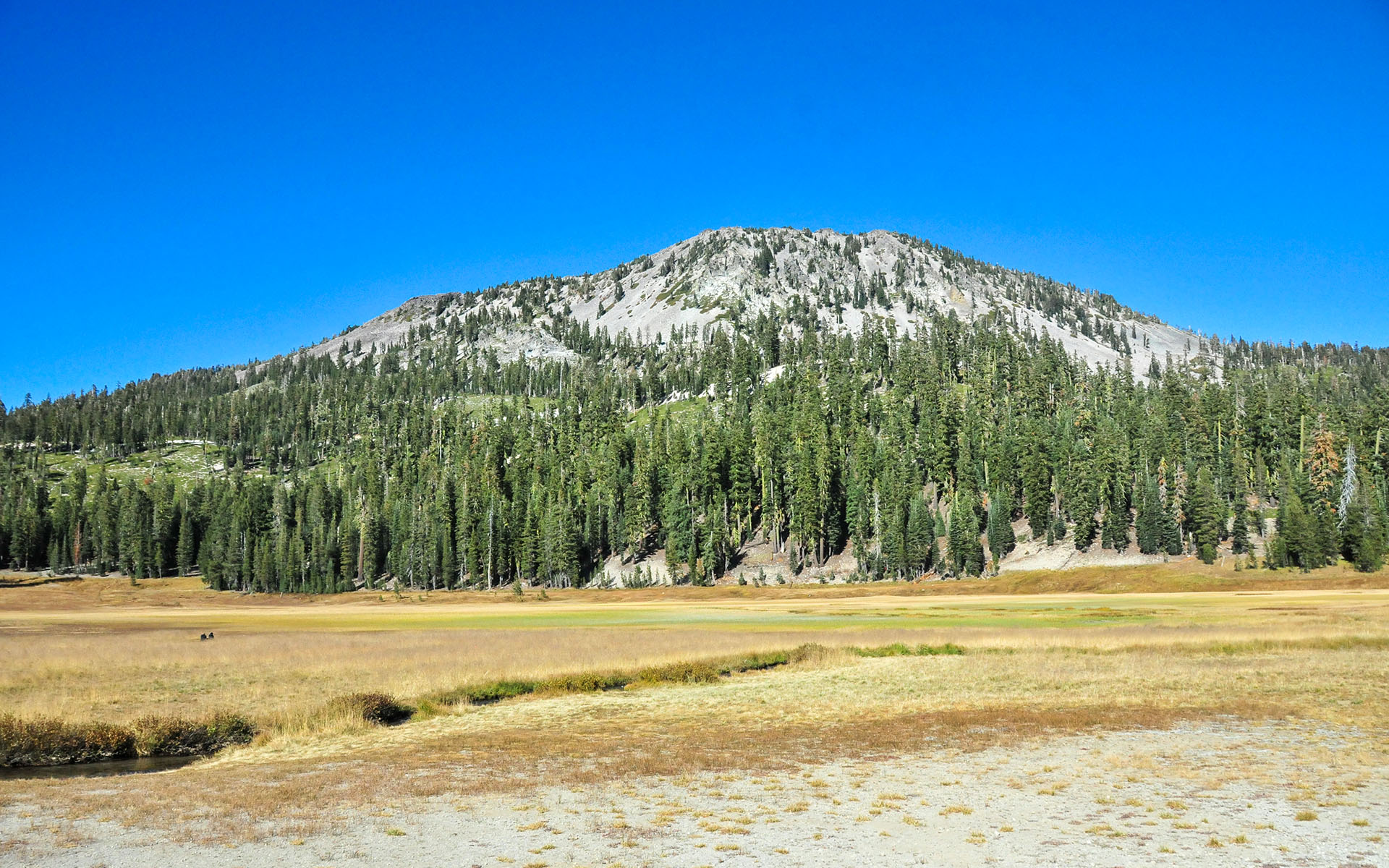 2017.10_Summit-Lake_Lassen-Volcanic-National-Park_California_USA_07