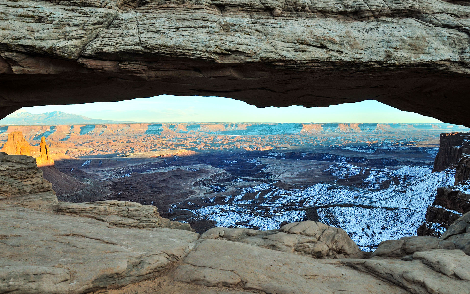 2017.12_Mesa-Arch_Canyonlands-National-Park_Utah_USA_05