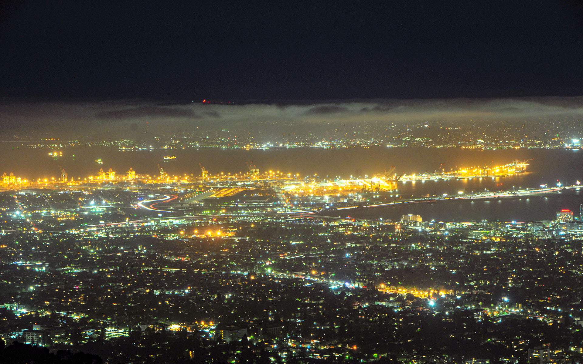 2019.04_Night-Scene_Grizzly-Peak_Oakland_California_USA_09