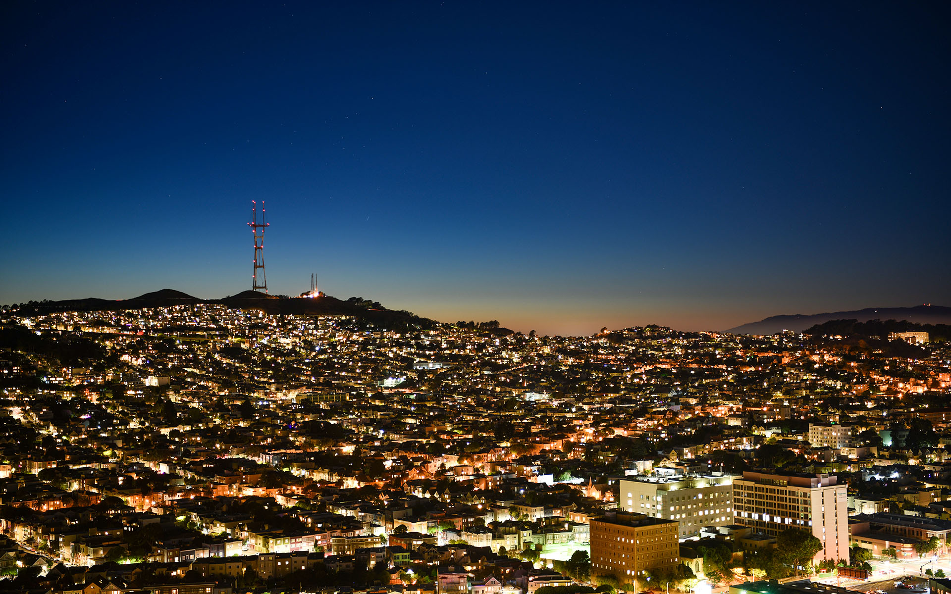 2019.09_Night-Scene_Bernal-Heights-Park_San-Francisco_California_USA_05