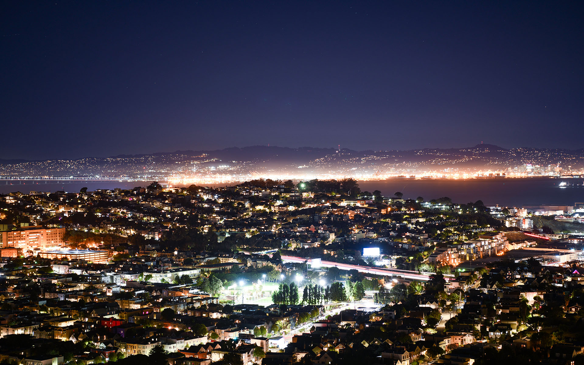 2019.09_Night-Scene_Bernal-Heights-Park_San-Francisco_California_USA_09