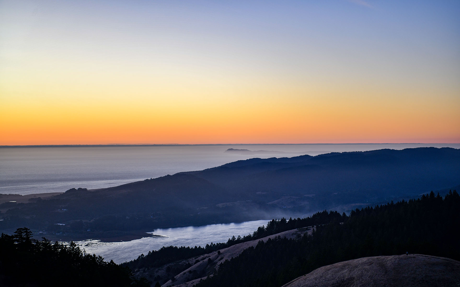 2019.10_Parking-For-Twelve-Cars_Mount-Tamalpais-State-Park_California_USA_06