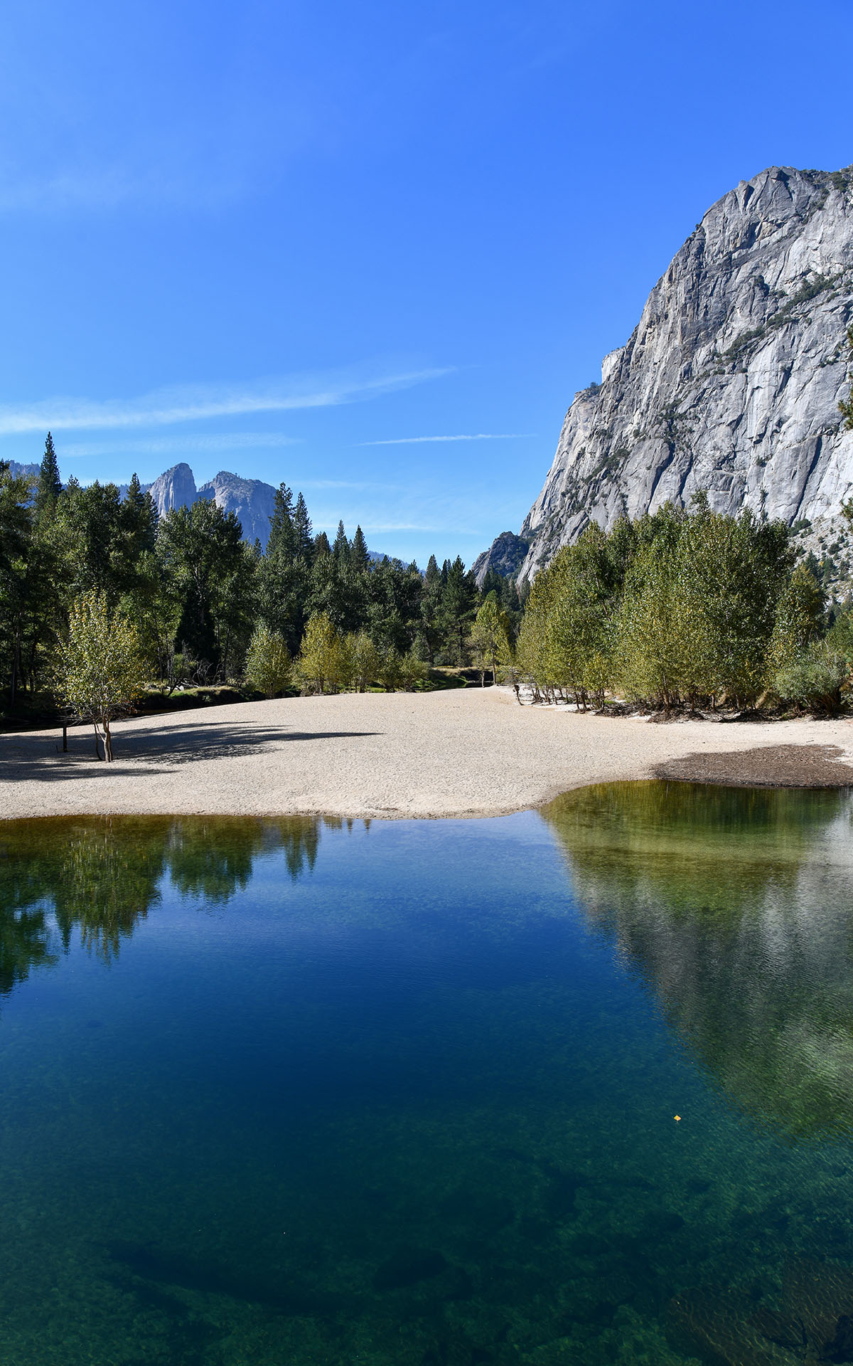 2019.10_Swinging-Bridge_Yosemite-National-Park_California_USA_02