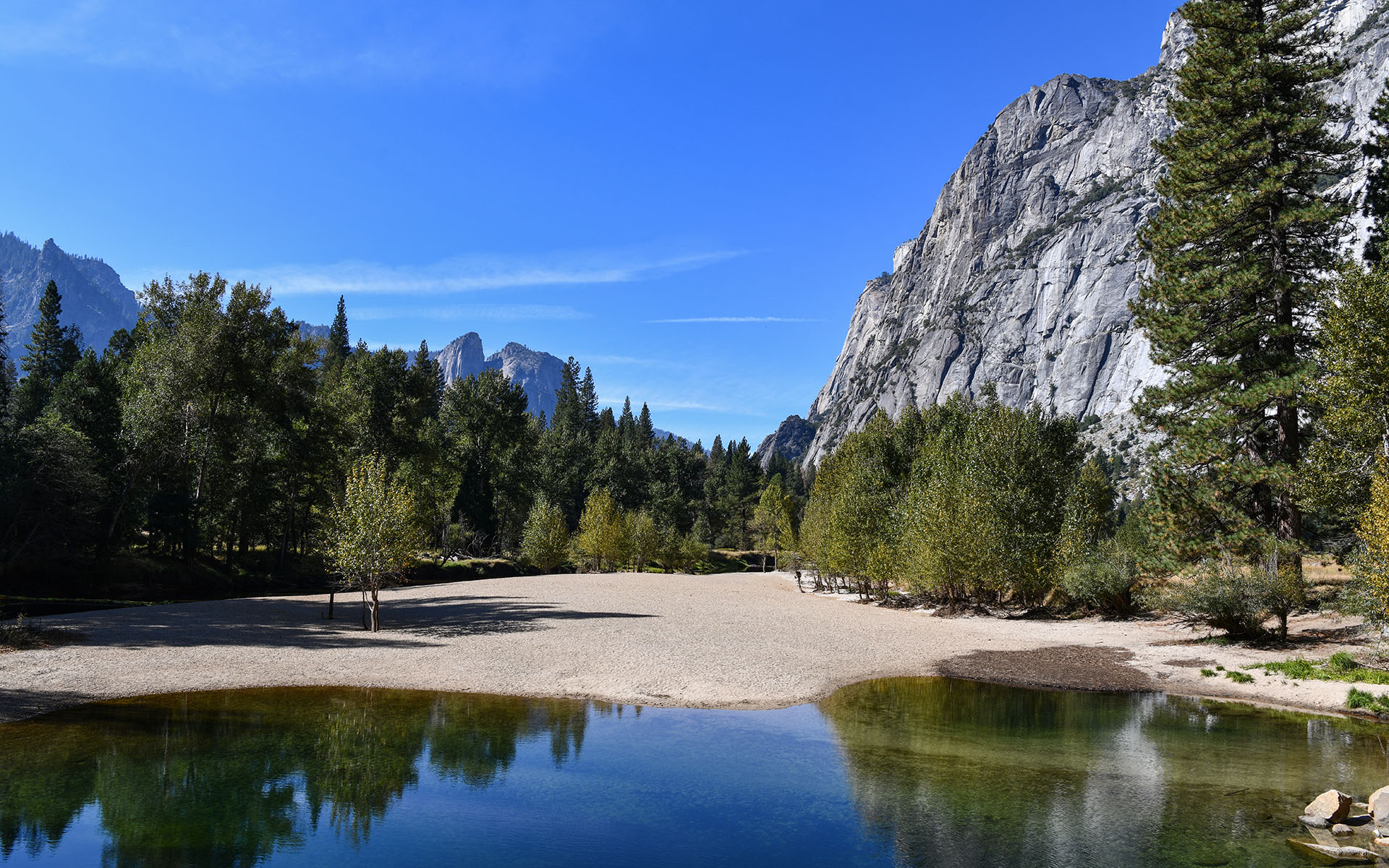 2019.10_Swinging-Bridge_Yosemite-National-Park_California_USA_03