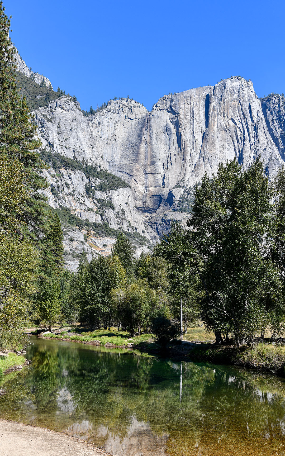 2019.10_Swinging-Bridge_Yosemite-National-Park_California_USA_08