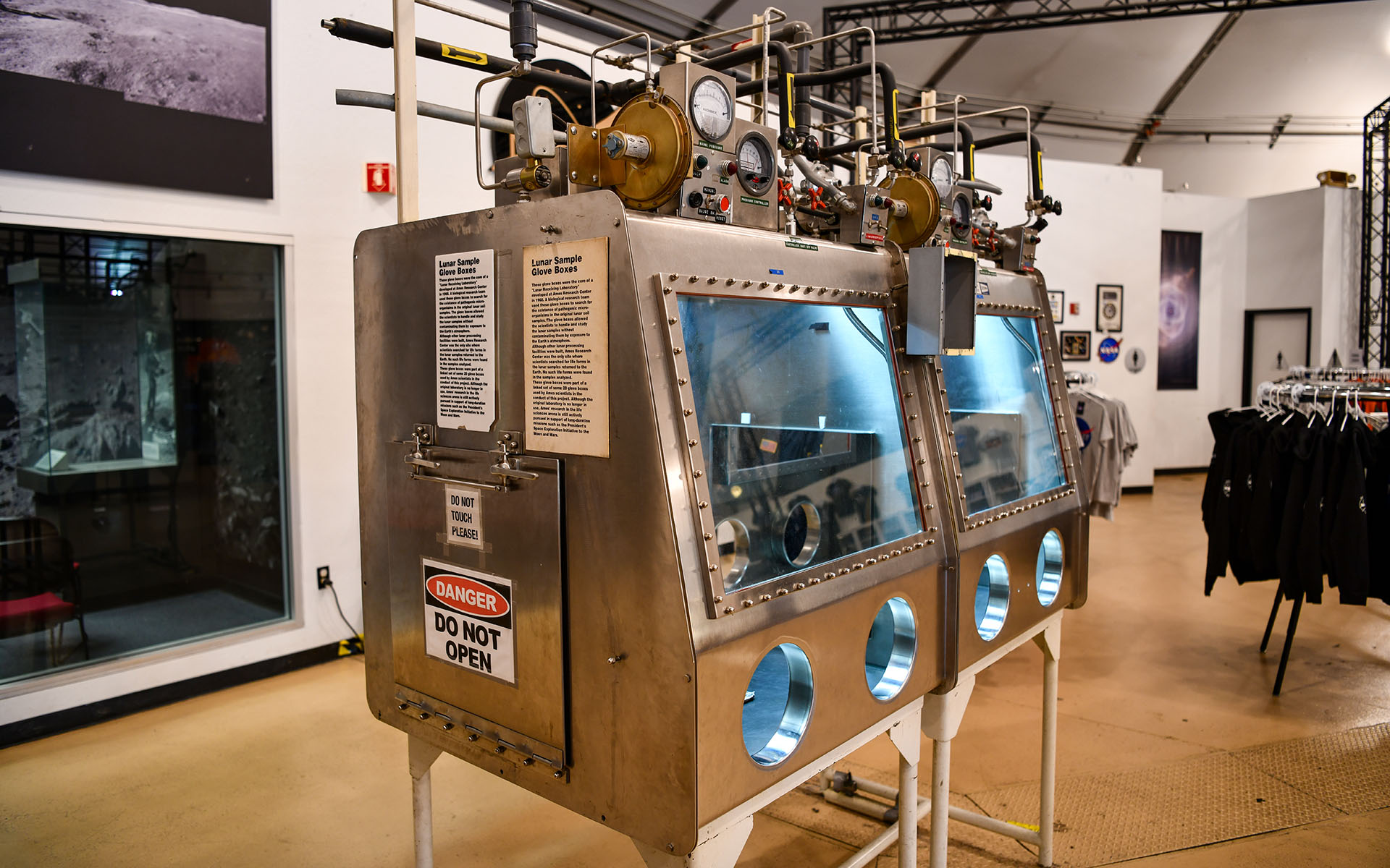 2019.11_NASA-Ames-Research-Center_Mountain-View_California_USA_04