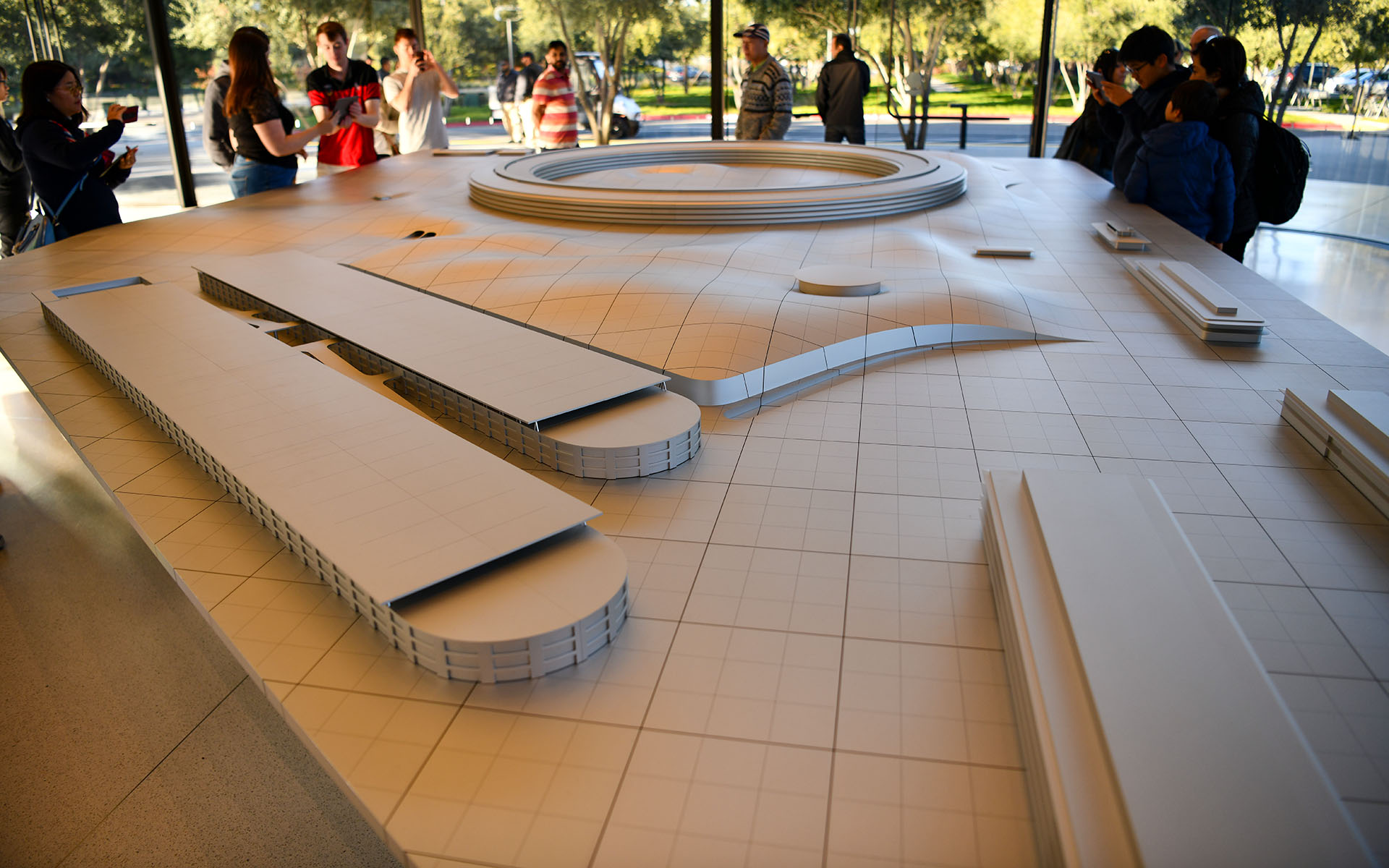 2020.01_Apple-Park-Visitor-Center_Cupertino_California_USA_04