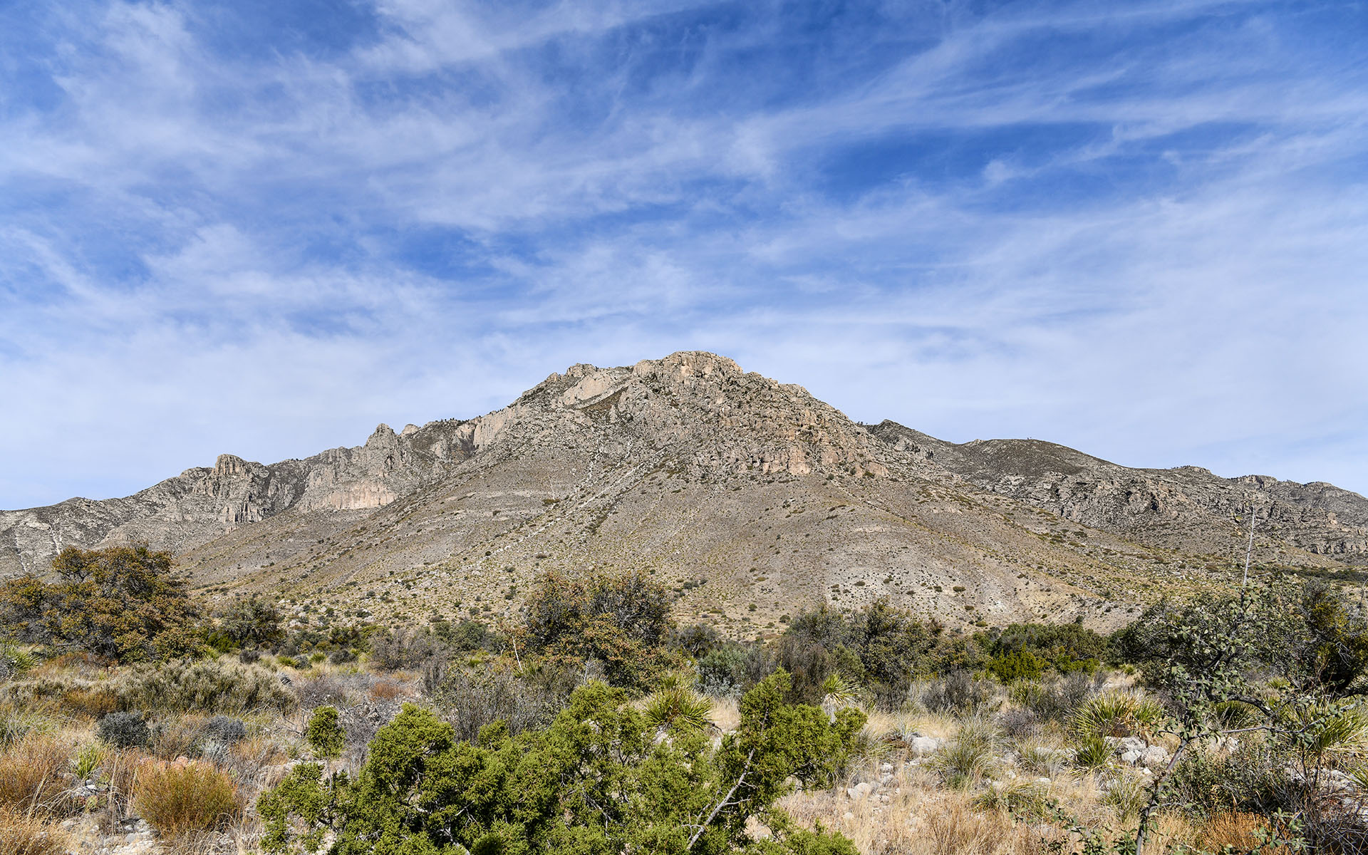 2021.12_Guadalupe-Peak-Trail_Guadalupe-Mountains-National-Park_Texas_USA_01
