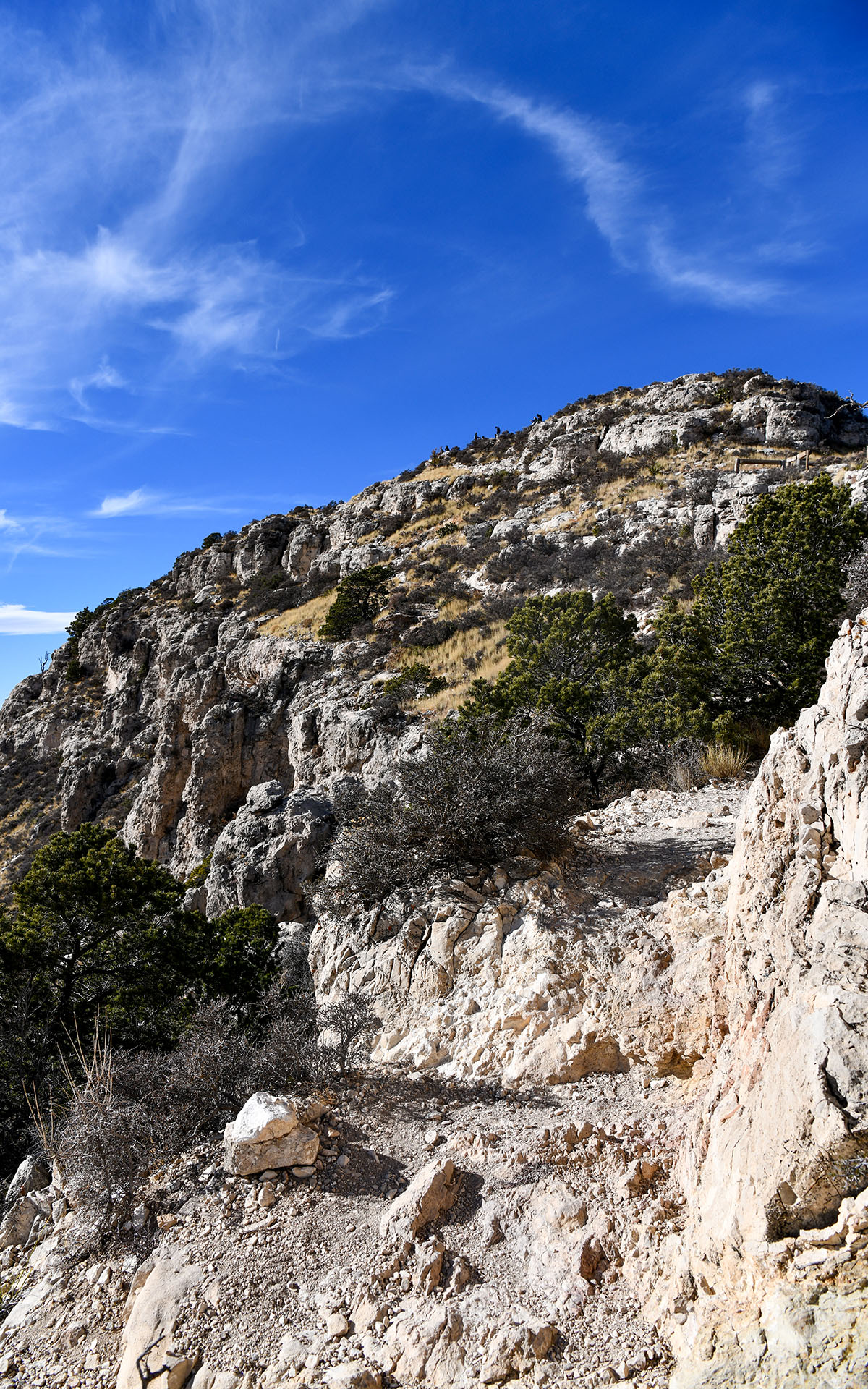 2021.12_Guadalupe-Peak-Trail_Guadalupe-Mountains-National-Park_Texas_USA_07