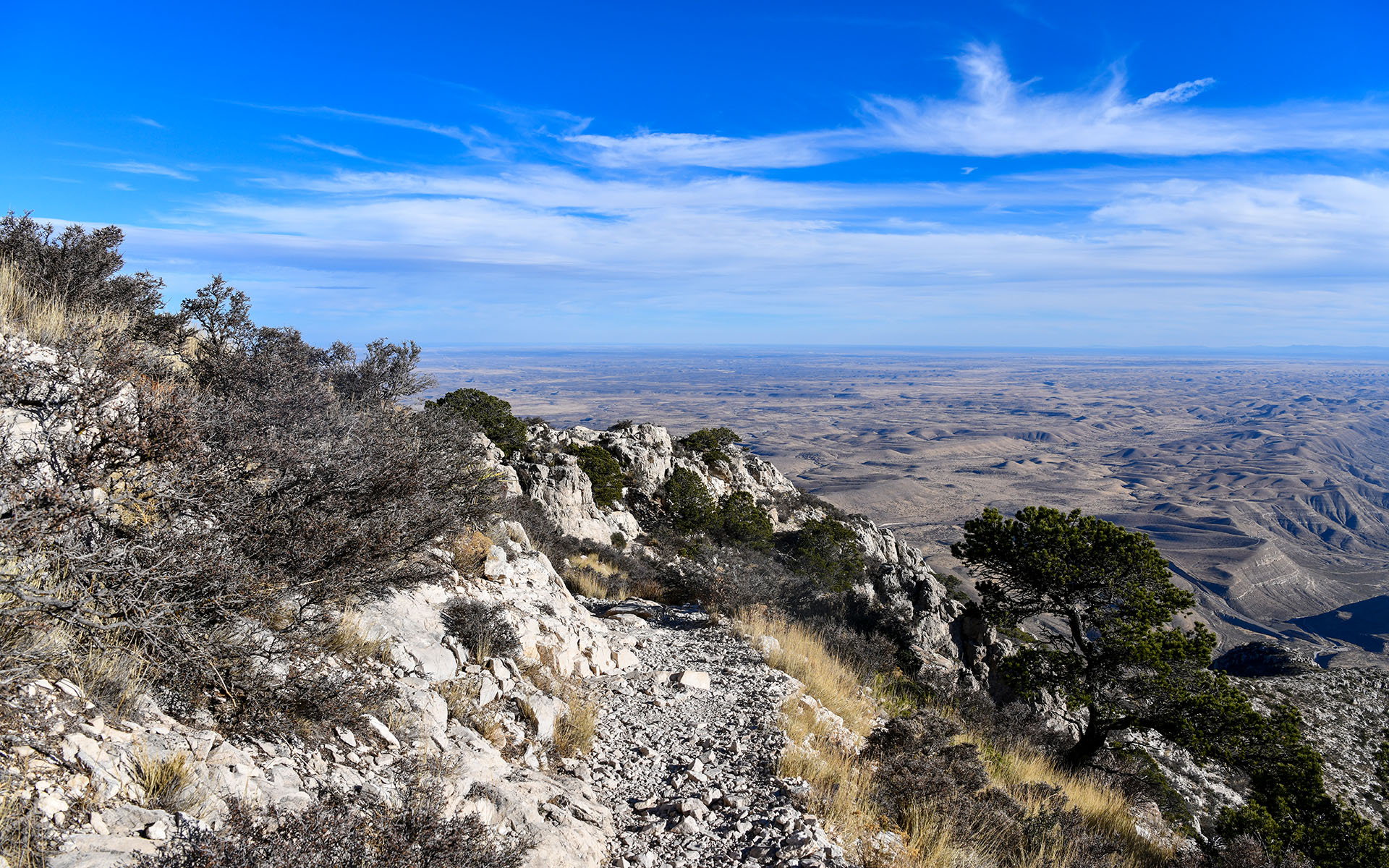 2021.12_Guadalupe-Peak-Trail_Guadalupe-Mountains-National-Park_Texas_USA_08