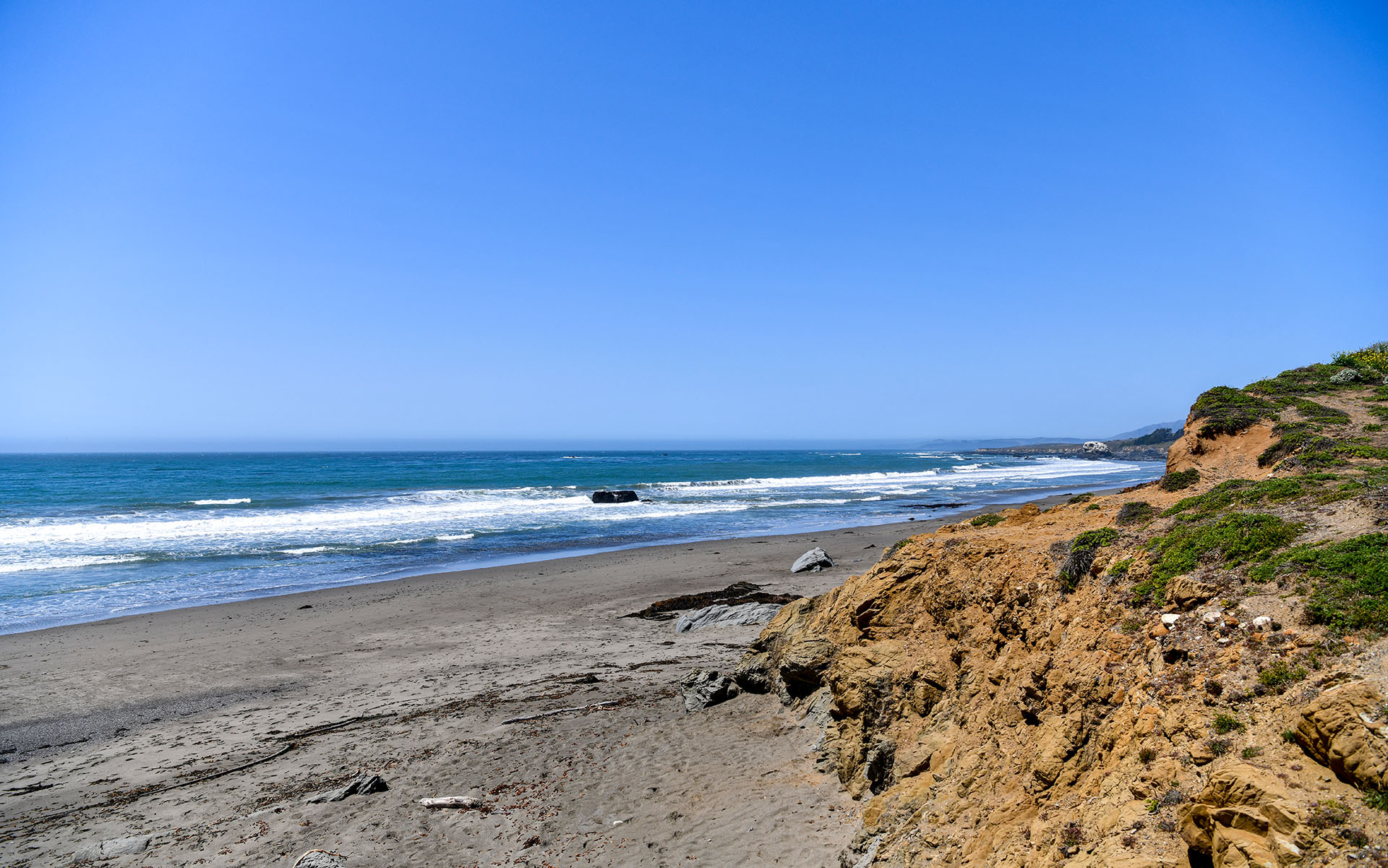2022.04_William-Randolf-Hearst-Memorial-State-Beach_California_USA_01