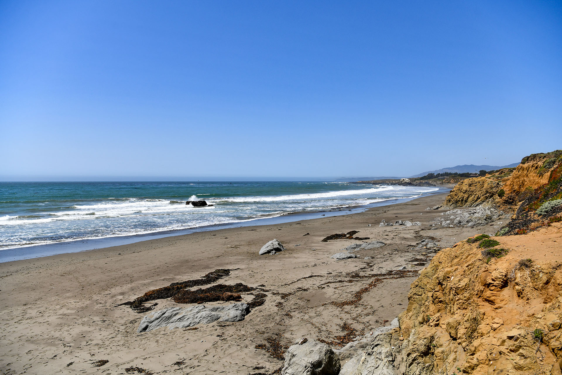 2022.04_William-Randolf-Hearst-Memorial-State-Beach_California_USA_02