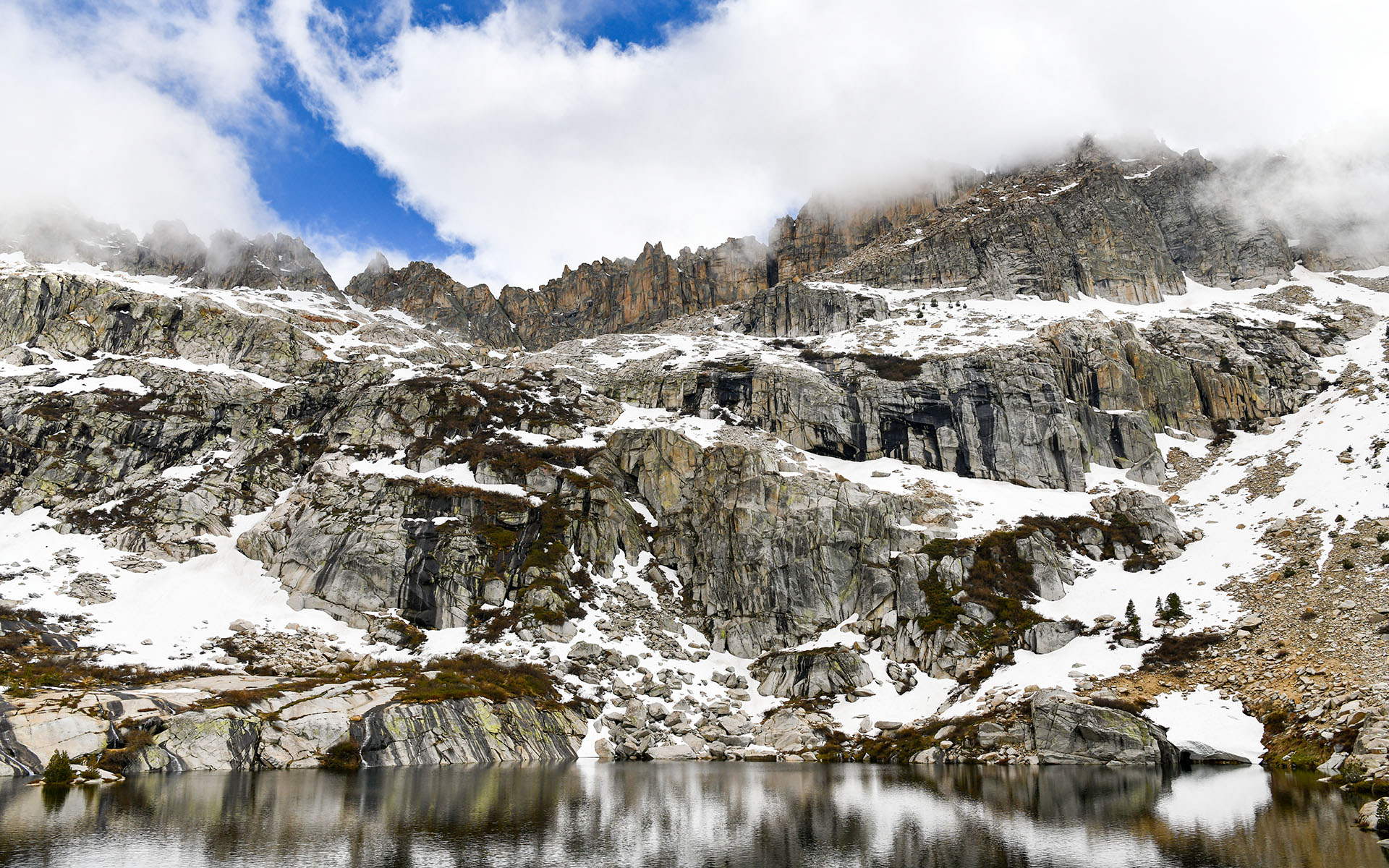 2022.05_Emerald-Lake_Sequoia-%26-Kings-Canyon-National-Park_California_USA_03