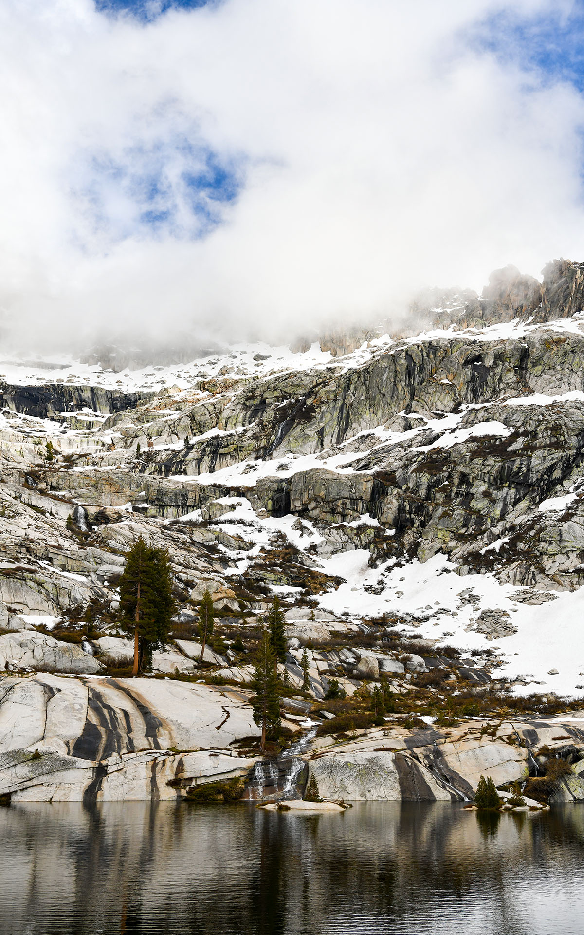 2022.05_Emerald-Lake_Sequoia-%26-Kings-Canyon-National-Park_California_USA_07