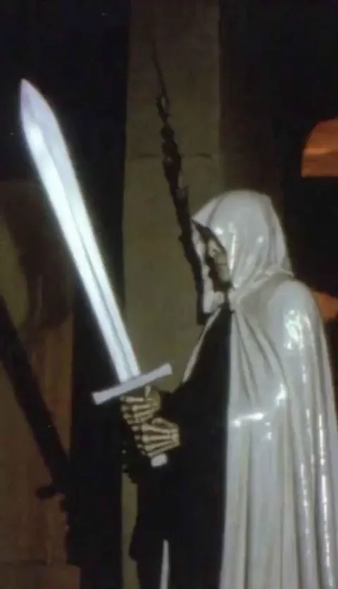 Preview for cinematic prompt by @AIMotherBrain