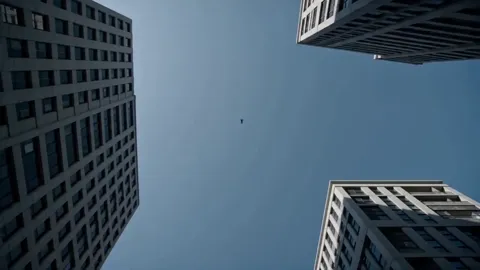 Preview for cinematic prompt by @MaAyyoub