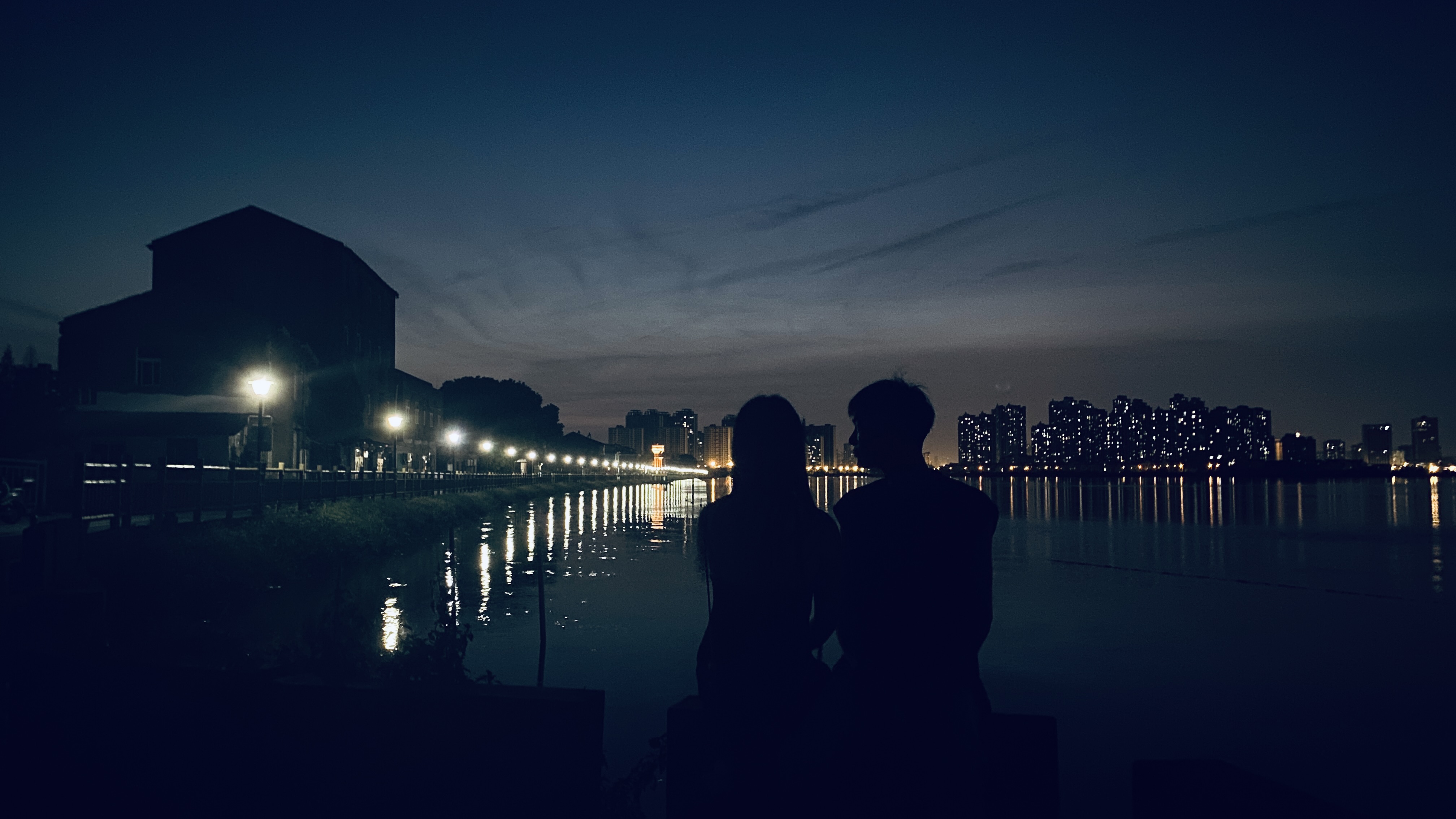 Photo By HH