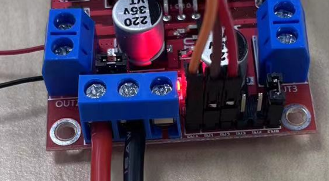 DC_Motor_and_L298N-2024-05-28-17-25-22
