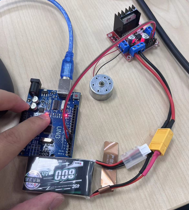 DC_Motor_and_L298N-2024-05-28-17-28-31