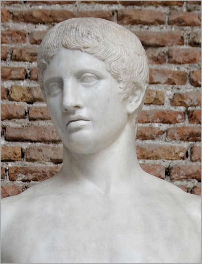 《持矛者》头部