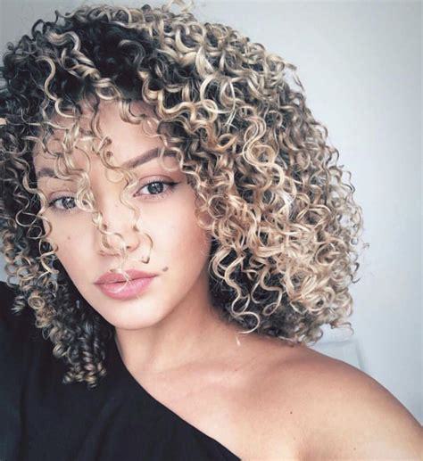 Curly Women Hairstyles 