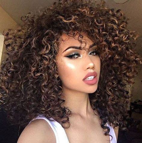 Curly Women Hairstyles 