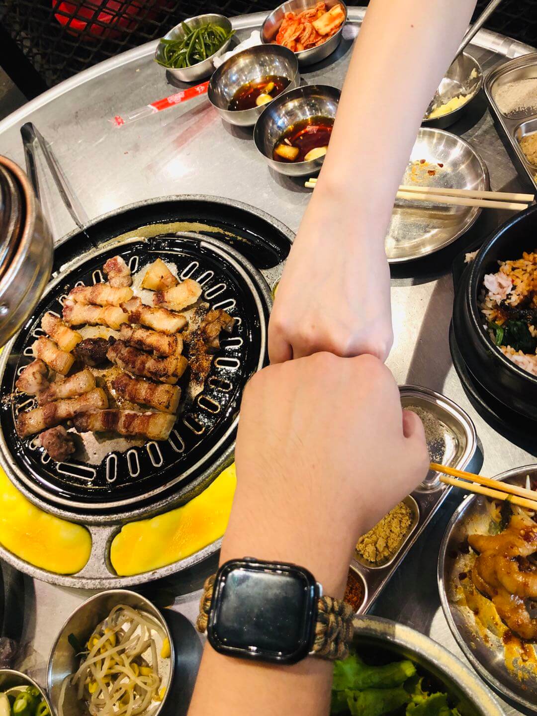 和女朋友打卡韩式烤肉，这家烤肉超级超级好吃