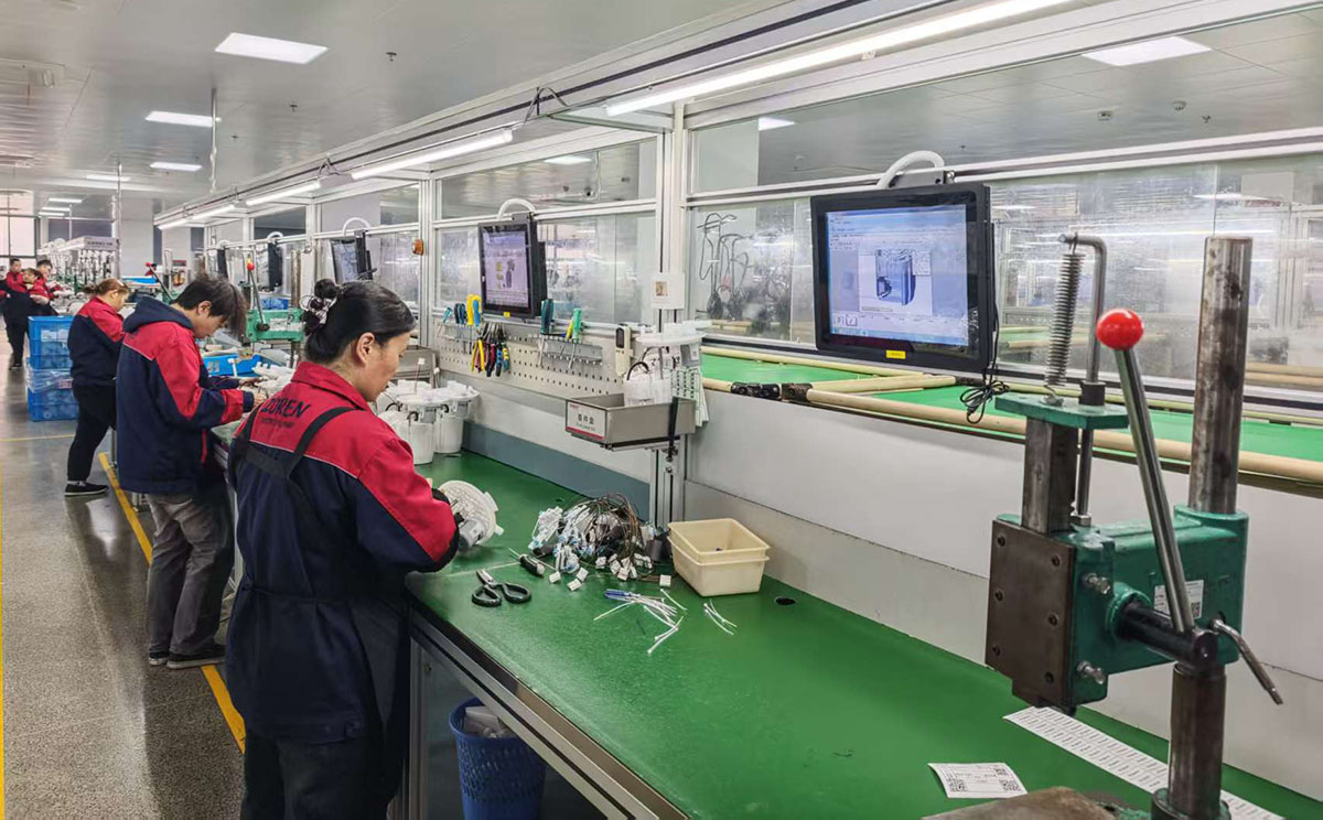 Ordering and evaluating product samples from China factories