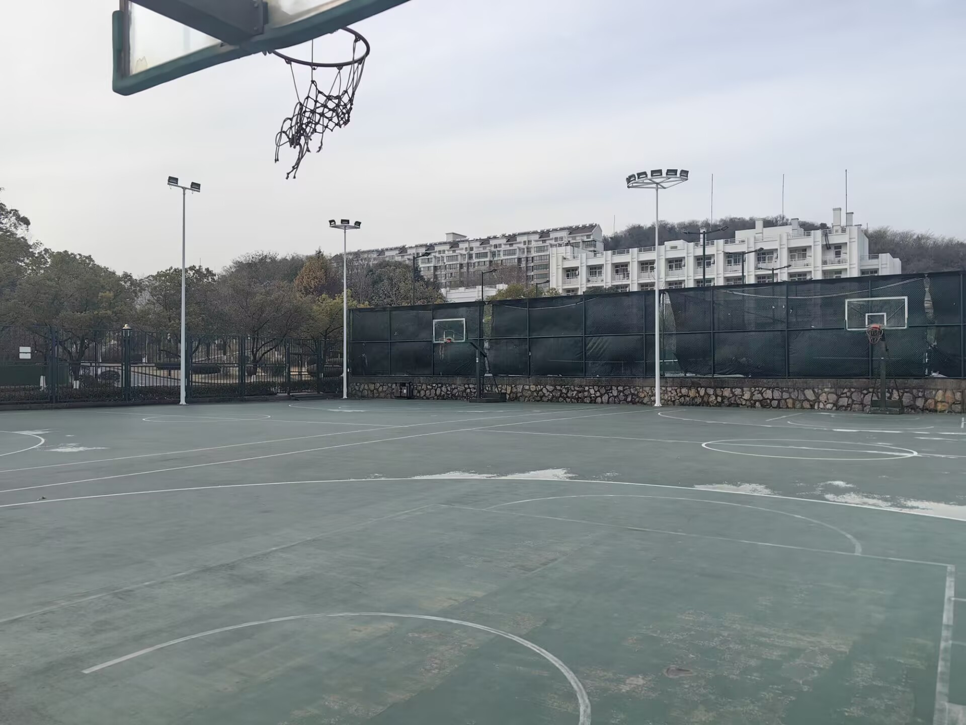 基于去相关分析的无参数图像分辨率估计