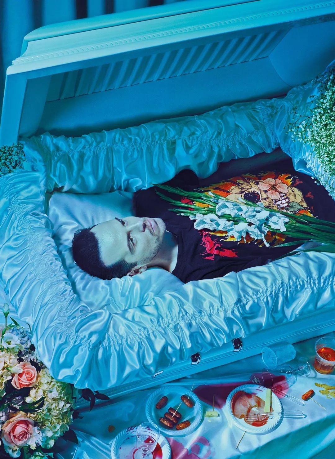 烘衬“鲜花”的“绿叶”——从三个次要人物看《哈姆莱特》