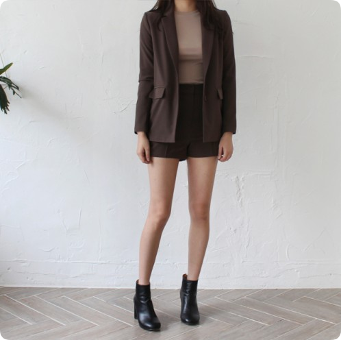 핑크 컬러 셋업 착용샷