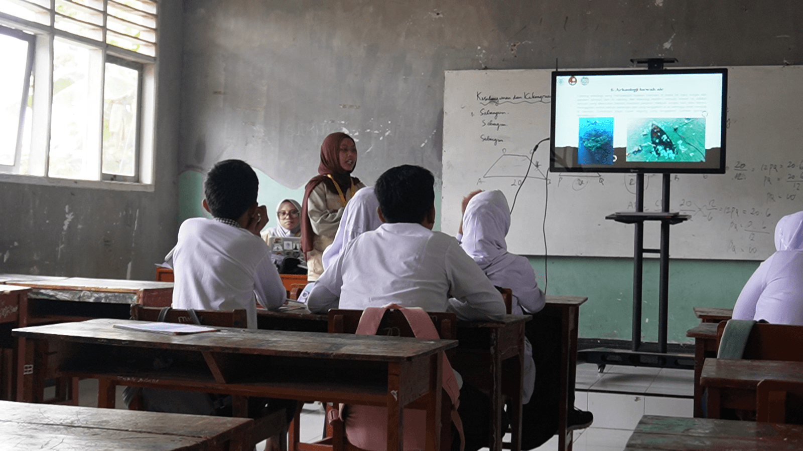 AGTS (Arkeologi Goes To School)