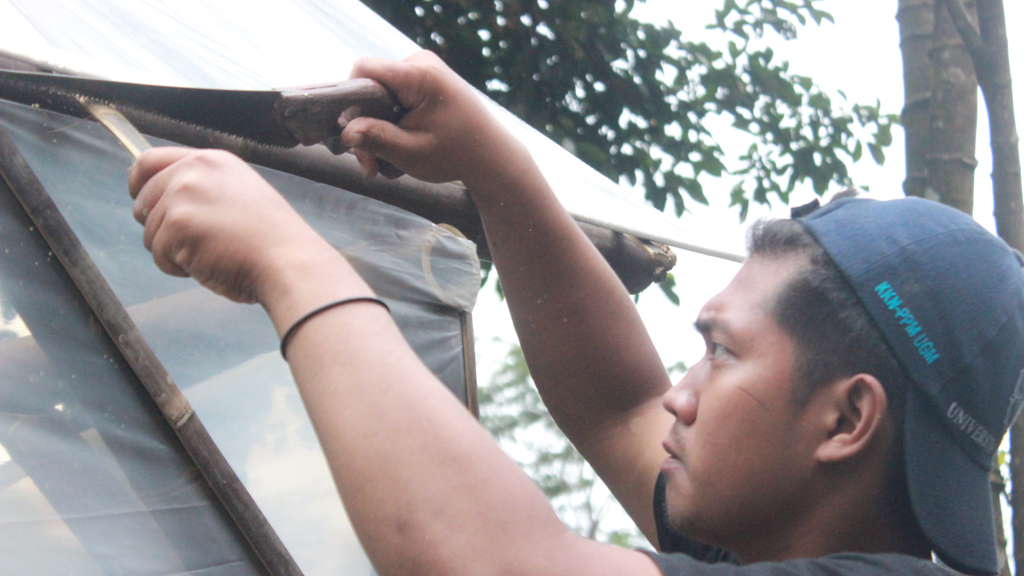 EcoSpice House: Pembangunan Green House Pembibitan Rempah Berkelanjutan