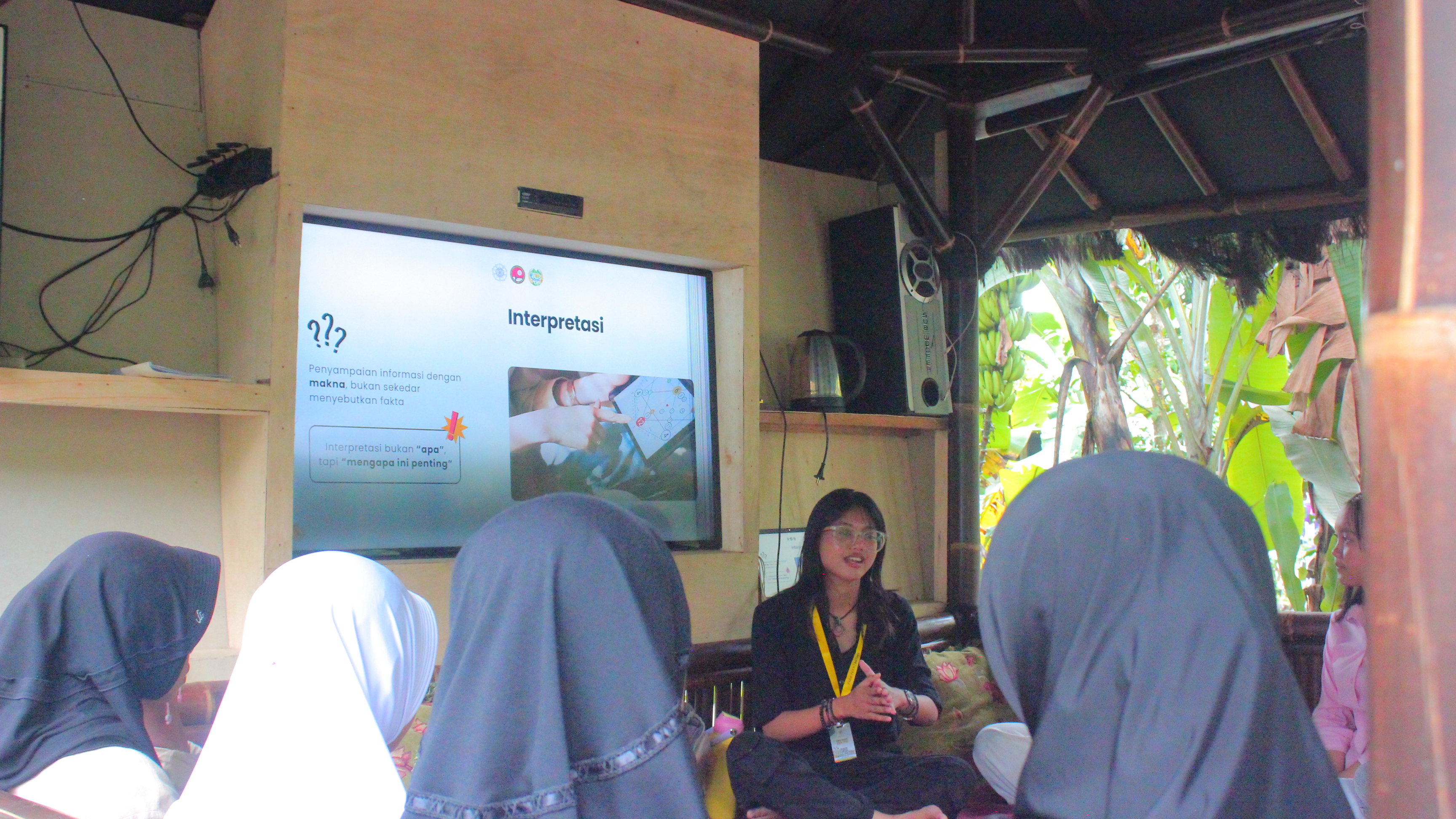 Local Guide Empowerment: Pemandu Hebat Kampung Herbal