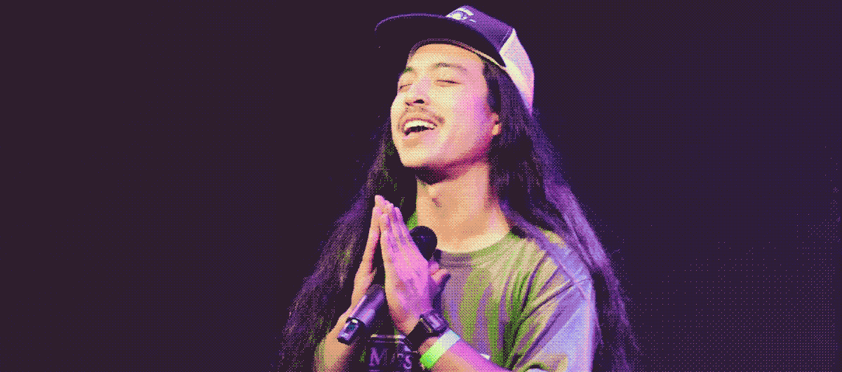 Alex Zee prayer hands.