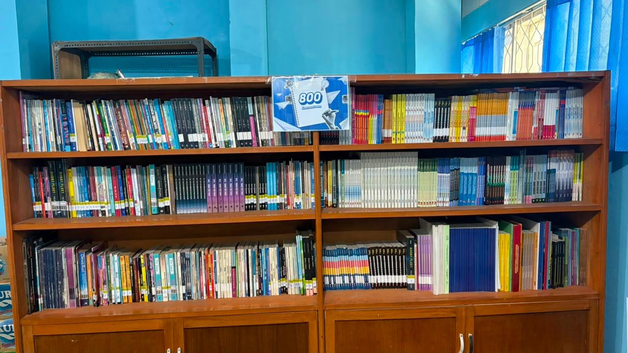 Koleksi Kesusastraan 800