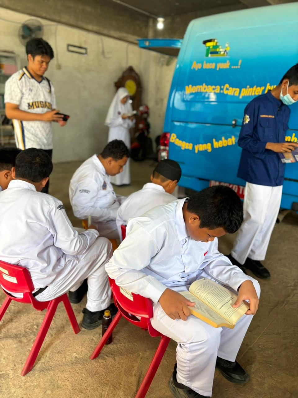 Kegiatan Membaca Siswa